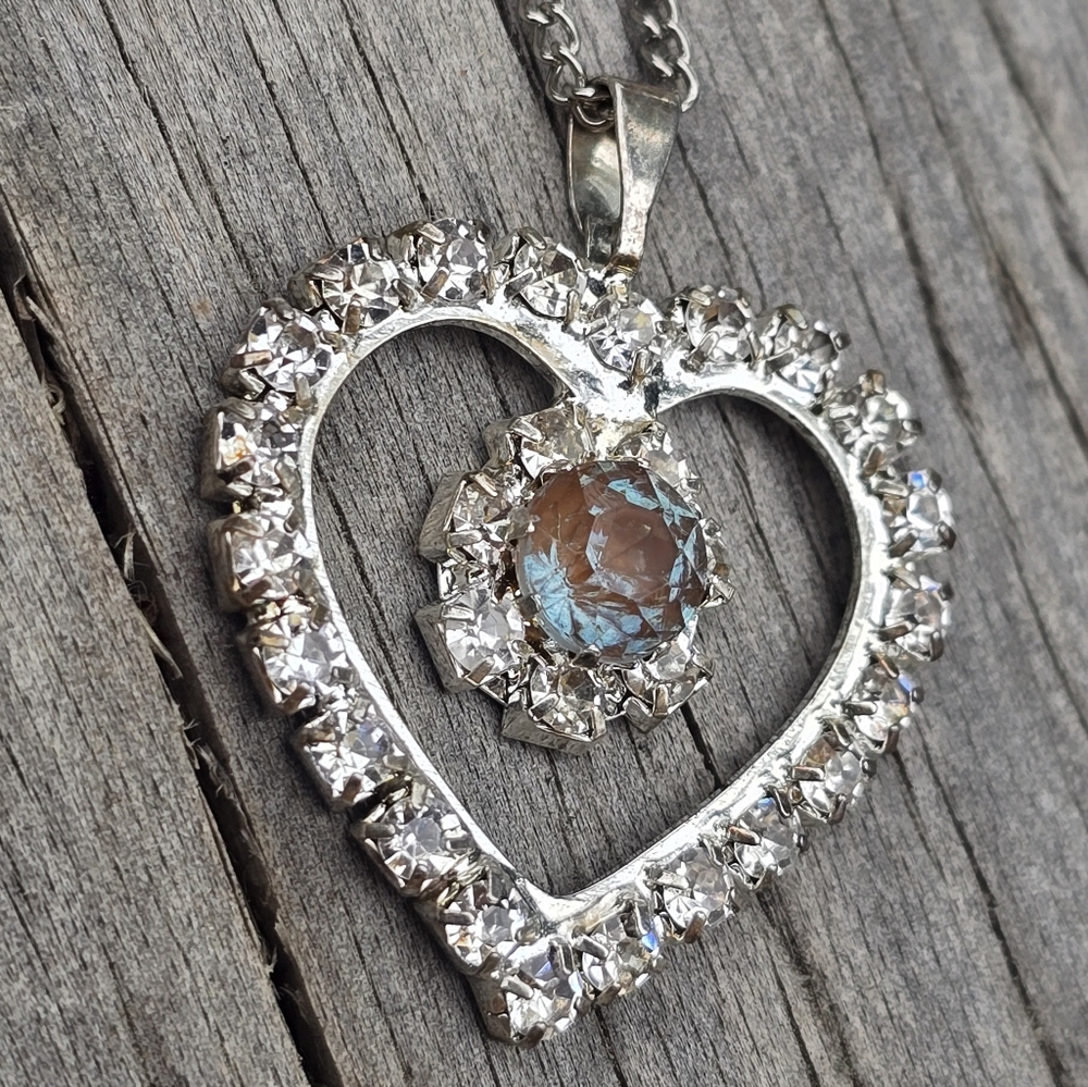 Antique Victorian Clear rhinestone heart pendant with saphiret center stone